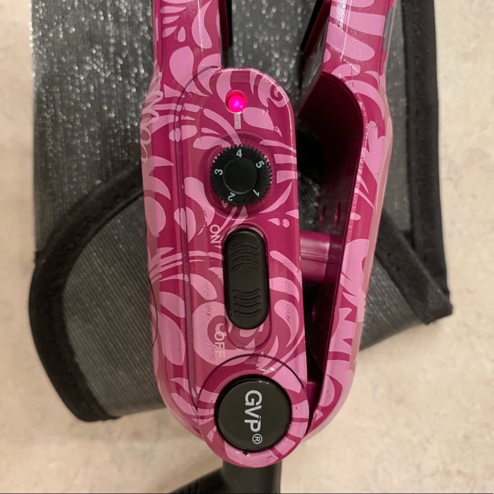 Straightener - Picture 3 of 4